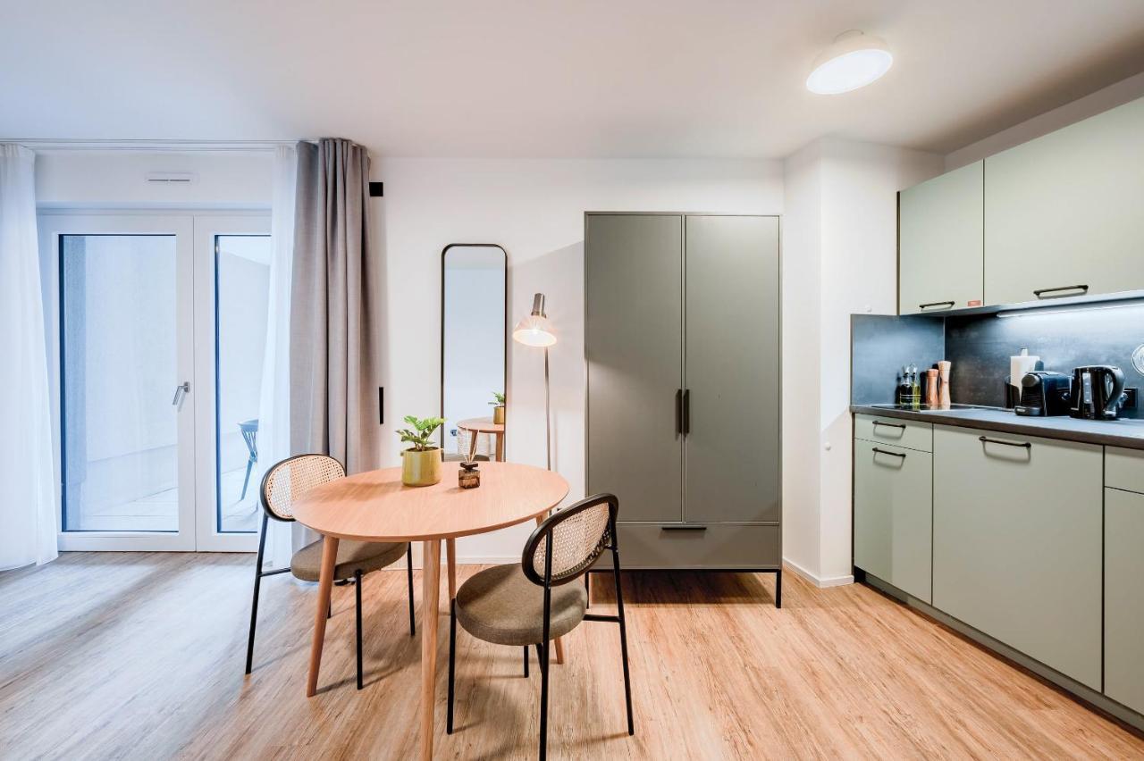 Limehome Metzingen Wilhelmstr Екстериор снимка