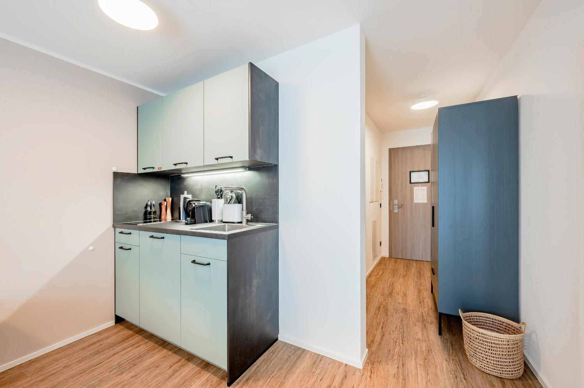 Limehome Metzingen Wilhelmstr Стая снимка