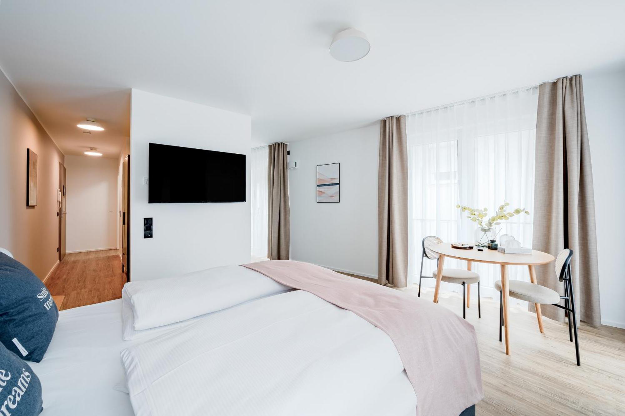 Limehome Metzingen Wilhelmstr Стая снимка