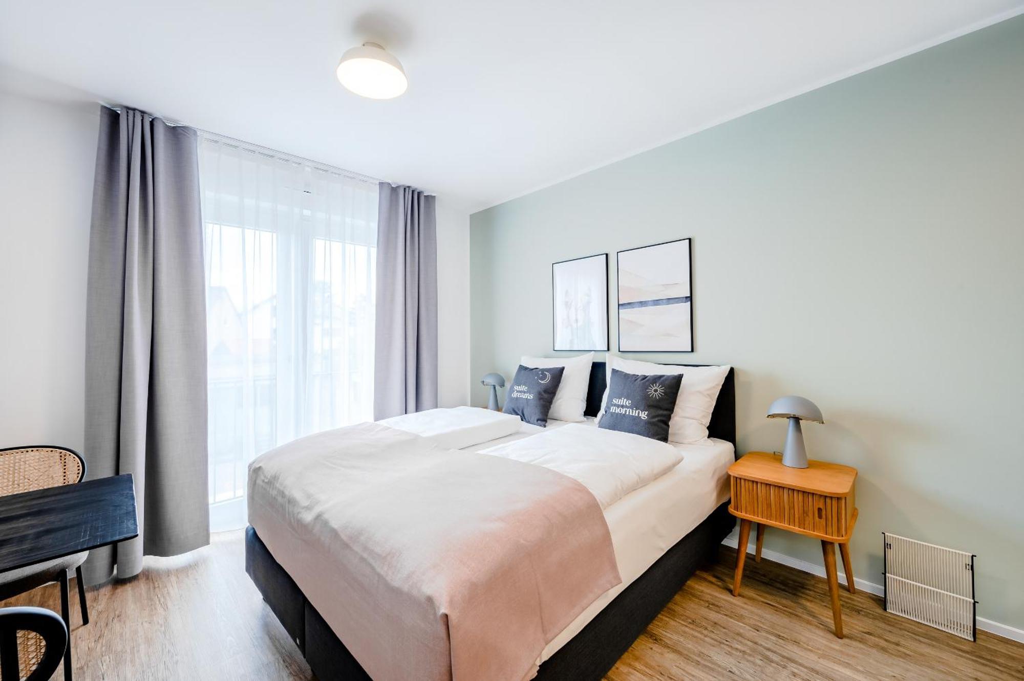 Limehome Metzingen Wilhelmstr Стая снимка
